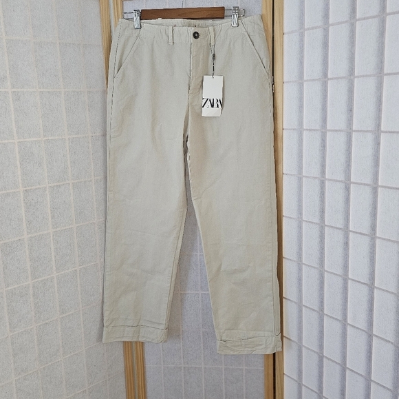 Zara Cropped Chino - Picture 2 of 12